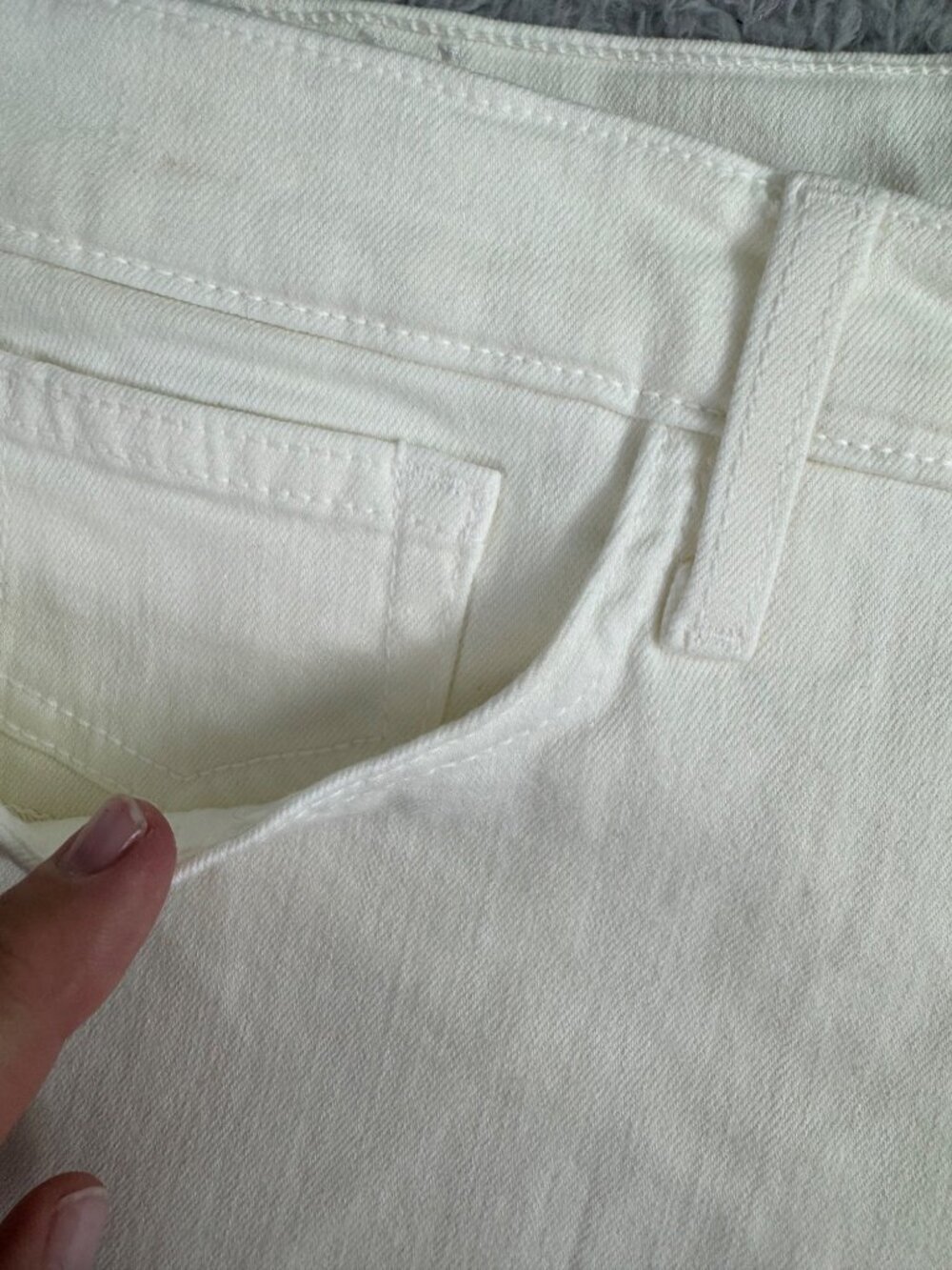 Joes White Denim Distressed Shorts Womens W32 Retro Hippie Beach Travel USA - Picture 12 of 14